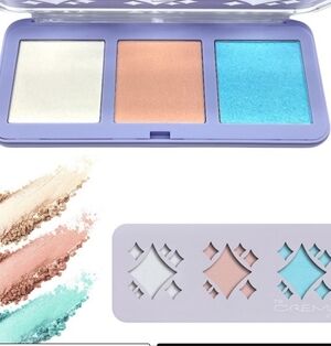 The Creme Highlighter Halo Lovely